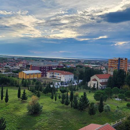 Green Trails City Center Divjake Esterno foto