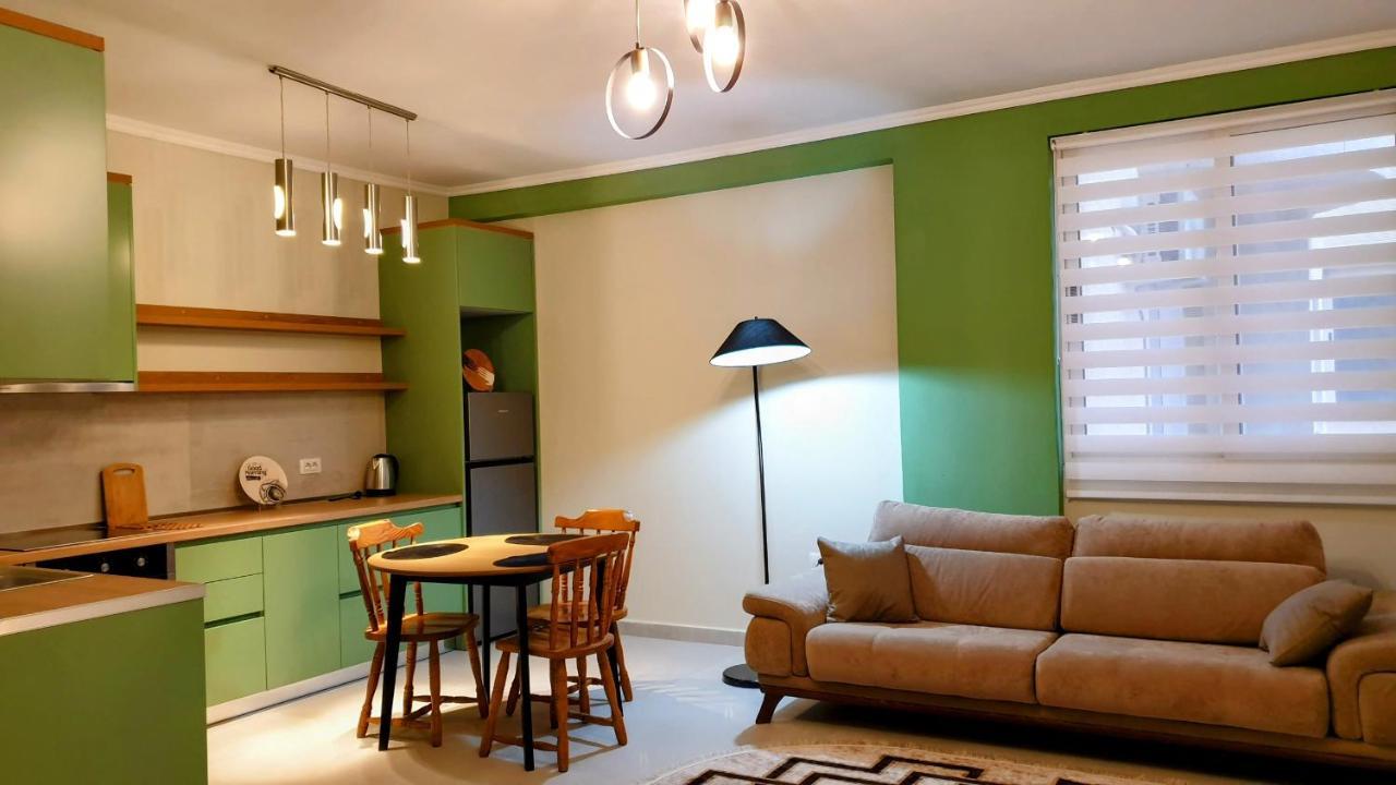 Green Trails City Center Divjake Esterno foto
